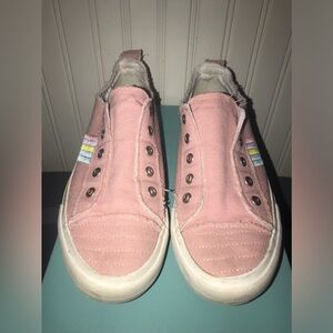 Gypsy Jazz shoes, size 9 1/2. Pink with pastel rainbow stripes on the side.